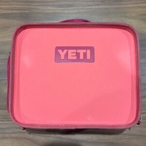 Yeti Daytrip Lunch Box in Bimini Pink
